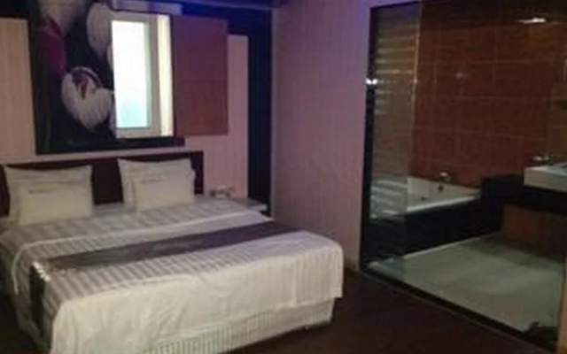 Beast Motel