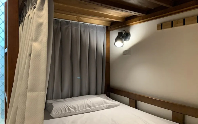 910 Hostel