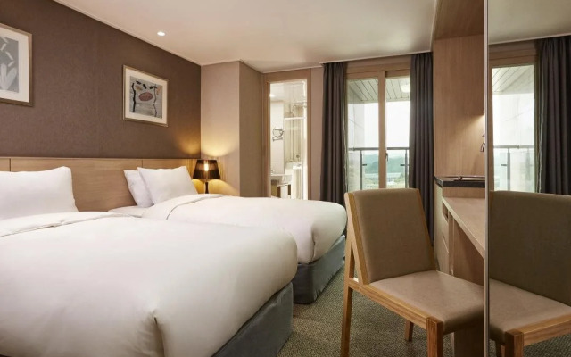 Raonstay In Perla Hotel