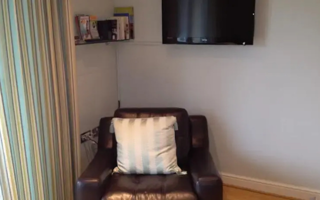 Apartment 1 One80