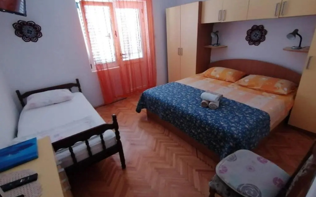 Apartment Marija2 - close to the center: A2 Jelsa, Island Hvar