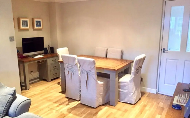 2 Bedroom House In Haymarket