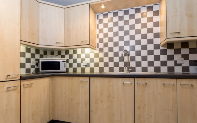 2 Bedroom Flat 2 Minutes from the River