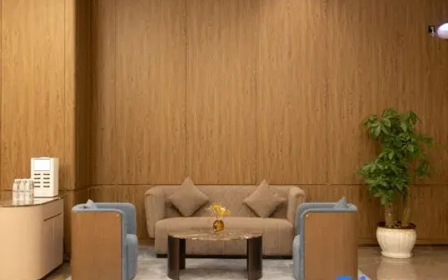 Park Hyatt Crystal Hotel