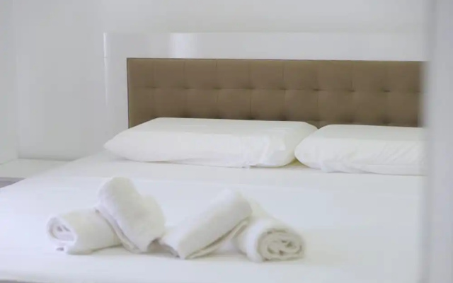 Lux Apartments