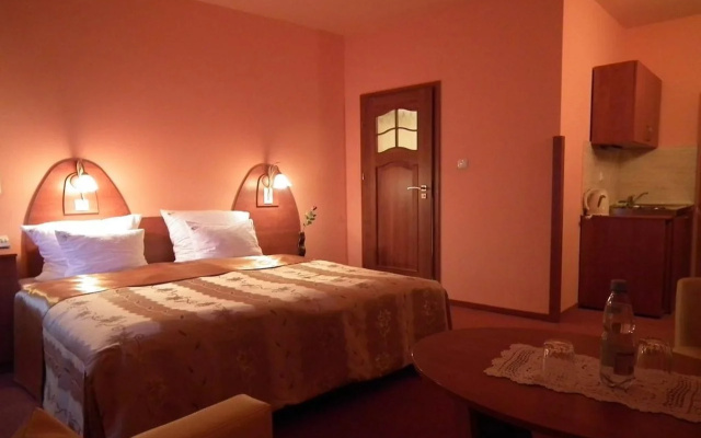 Aparthotel Adler