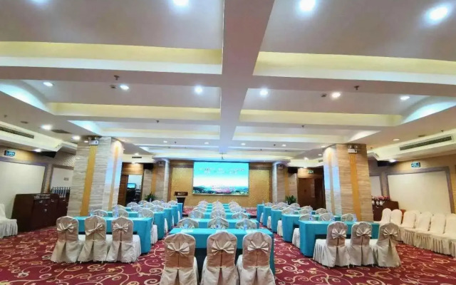 Longzhu Hotel