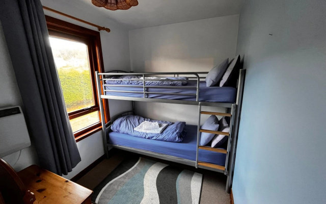 Snowgoose Apartments & Blacksmith Bunkhouse