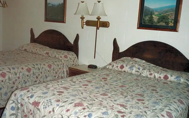 Forest Lodge Motel