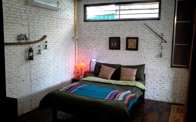 Thung Yang House