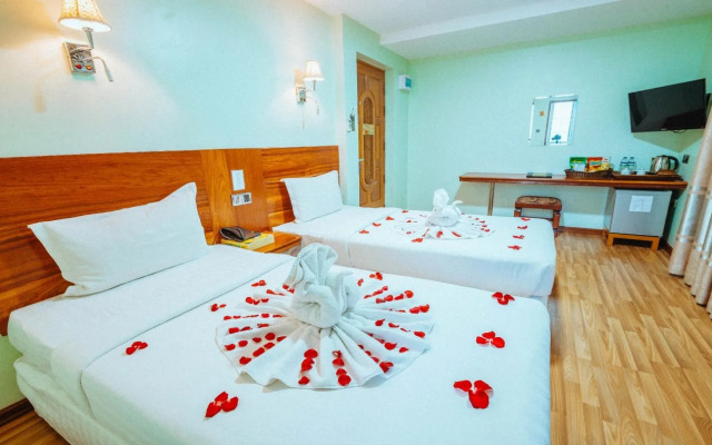 Hotel 8