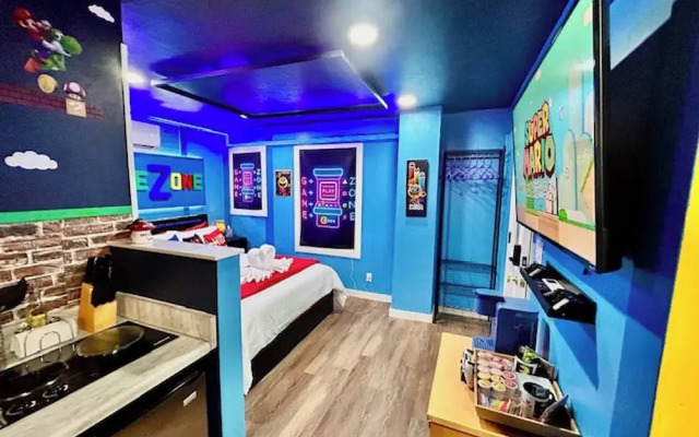Gamezone With Pacma Arcade, Wifi, Free Parking