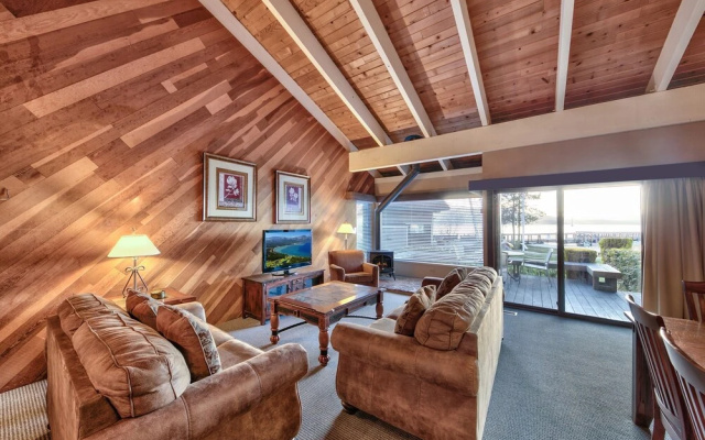 621 Lakeview