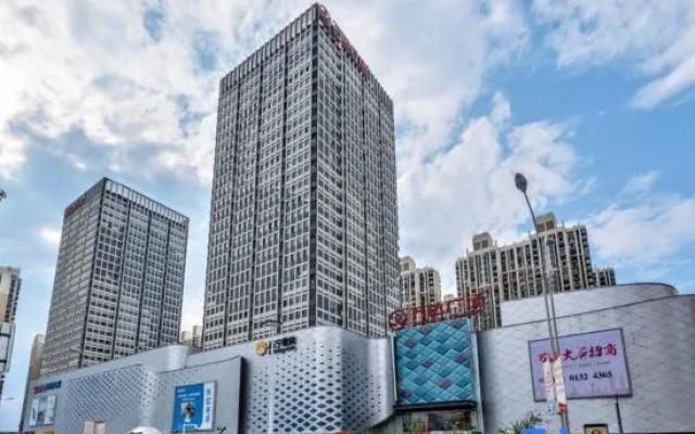 BoYue Hotel (Jingmen Wanda Plaza)
