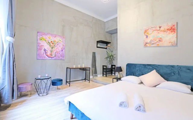 Central Studio and Apartments Pilvax köz