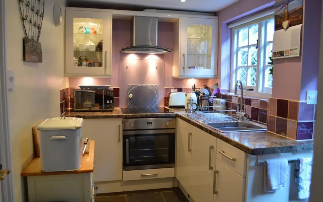 19 Upper Linney