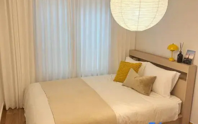 Modern 203 Stay