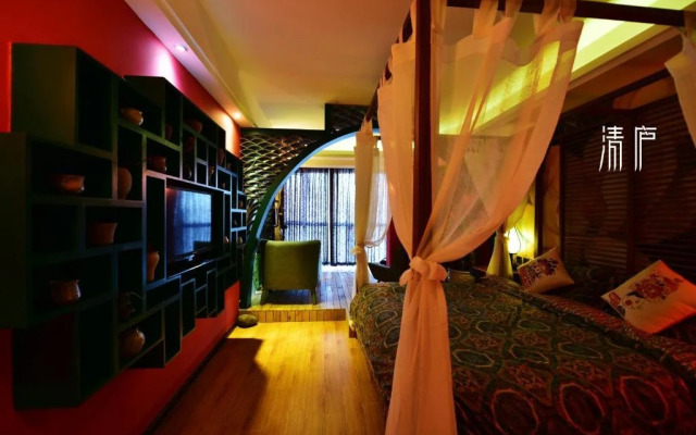 Wanwusheng Erhai Hostel