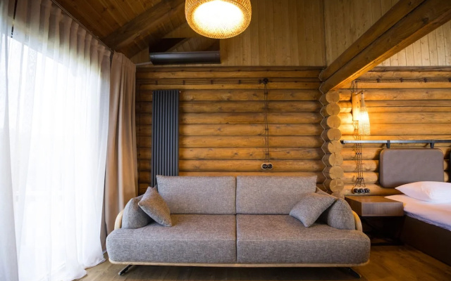 Wooden Villa with pool and sauna