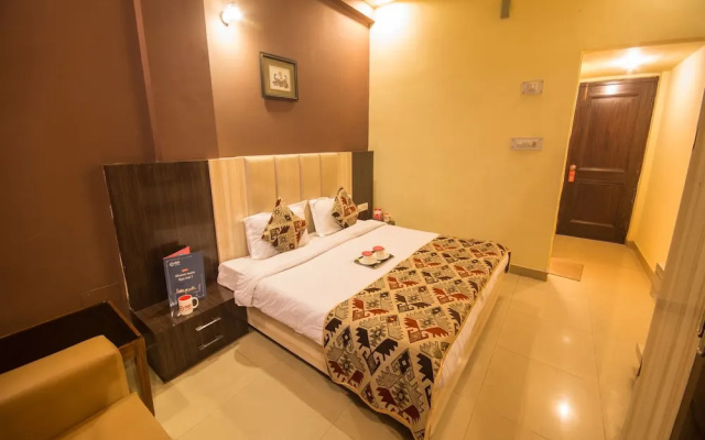 OYO 2046 President Hotel
