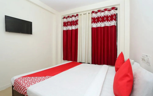 OYO 28260 Hotel Ganga Sagar