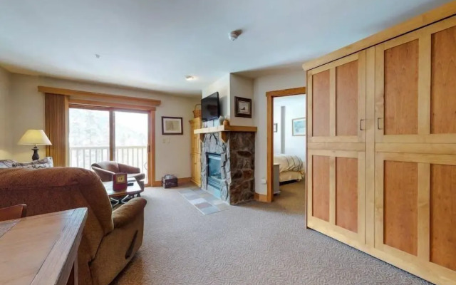 1 Bedroom Colorado Mountain Vacation Rental in River Run Village with Convenient Access to Ski Slopes