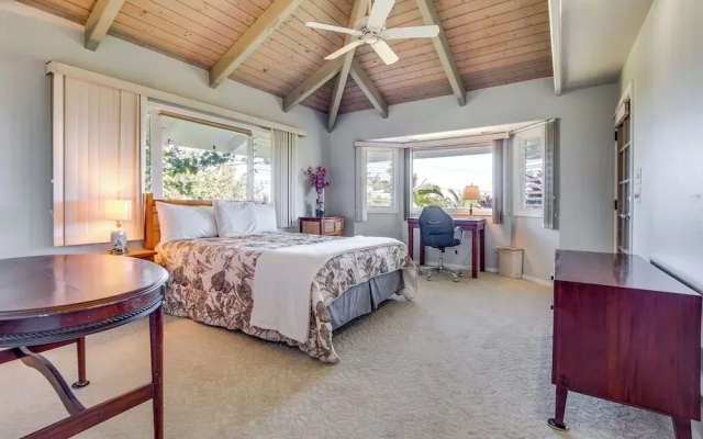 Honomu Home w/ Screened Lanai + Ocean Views!