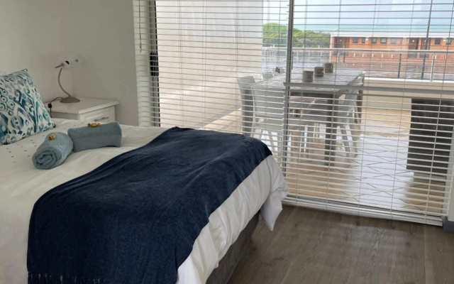 Harbour House 25