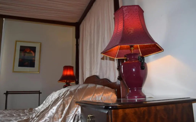 Period House / Entire Upstairs Flat