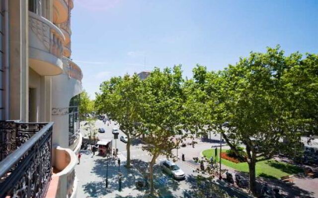 Отель Casa Gracia Barcelona Suites Испания, Барселона - 1 отзыв об отеле, цены и фото номеров - забронировать отель Casa Gracia Barcelona Suites онлайн бассейн
