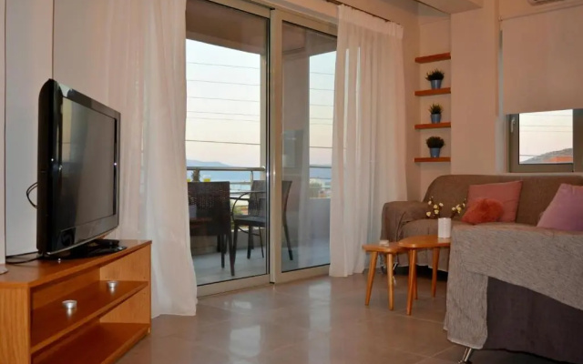 Balos Residence private pool Seafront Seaview
