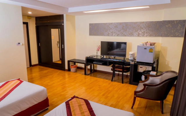Atrium Boutique Hotel