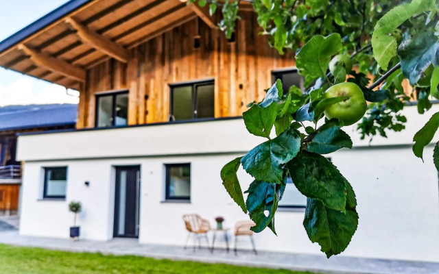 Apart Pair im Dorf
