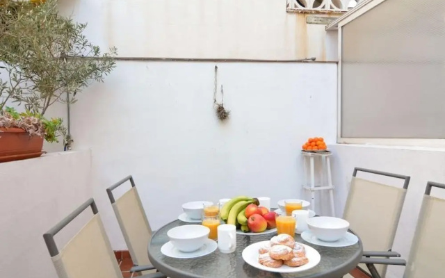 Townhouse 200mts from sea