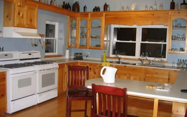 New Horton Lake Inn