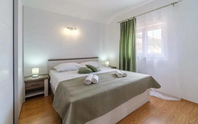 Rooms Plaža Divuje