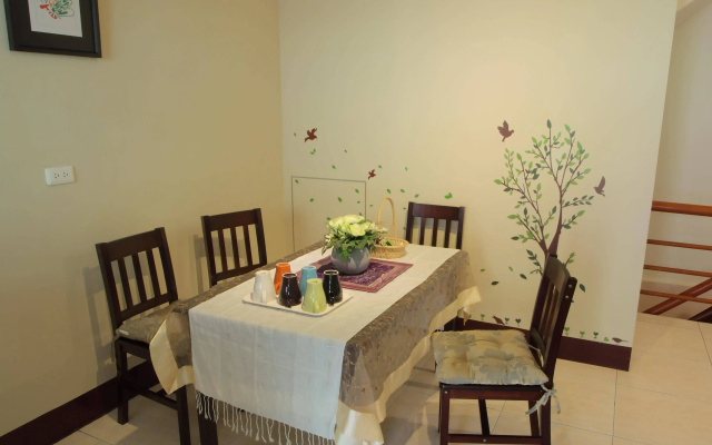 Hualien Female Homestay (только для женщин)