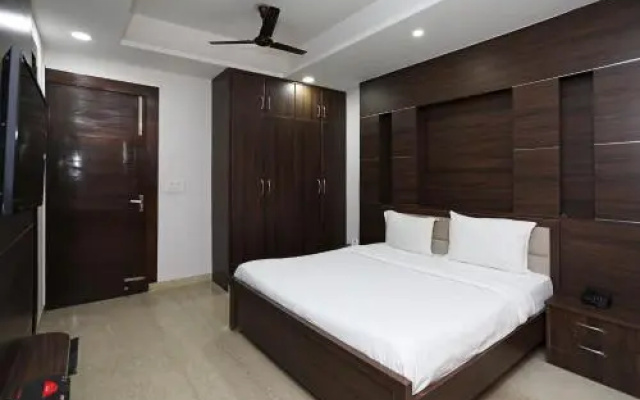 SPOT ON 73667 Hotel Tulsi