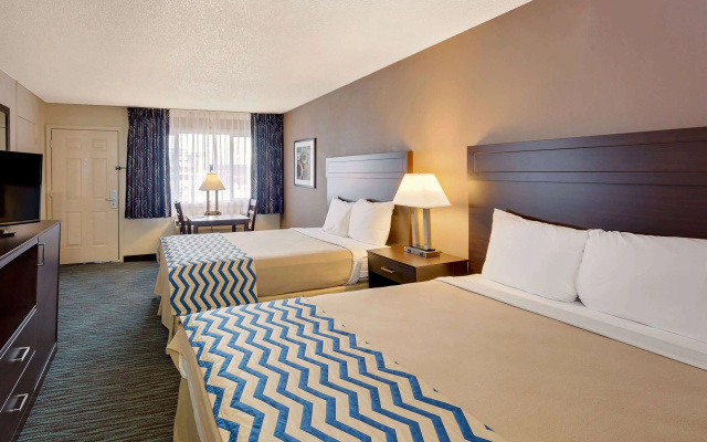 Travelodge by Wyndham Aberdeen
