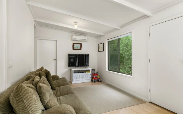 Hidden Escape Free Wifi & Foxtel Surfside PET Friendly