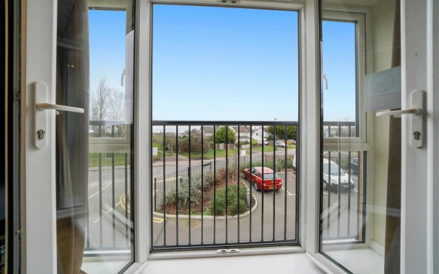 London Heathrow Living Serviced Apartments- Apt 12