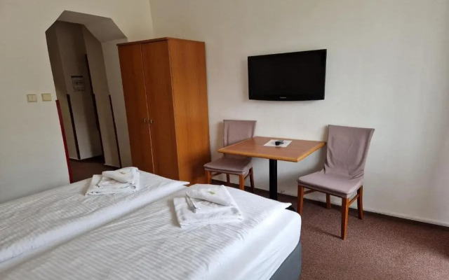 Hotel Harrachov Inn