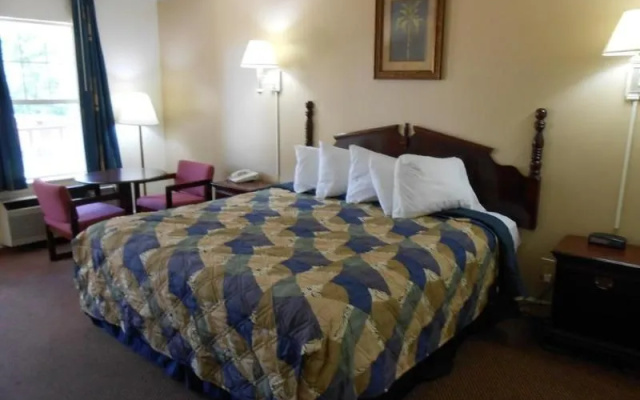 Glennville Inn