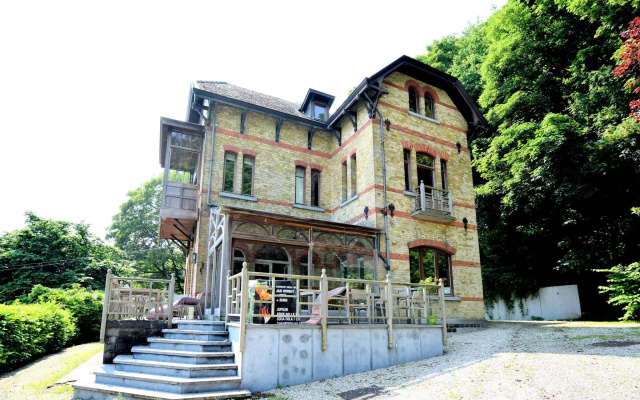 hotelImage