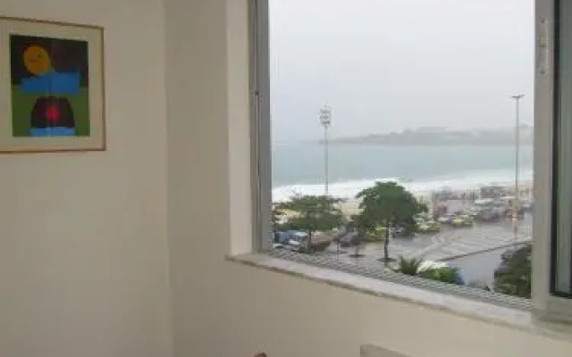 Alex Rio Flats Studio Beach View