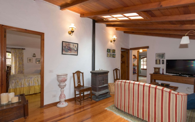 Casa Vacacional con Piscina en Caideros