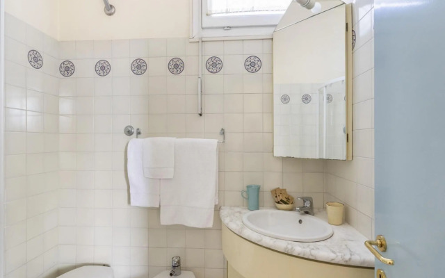 Delightful Apartment In San Frediano With Balcony