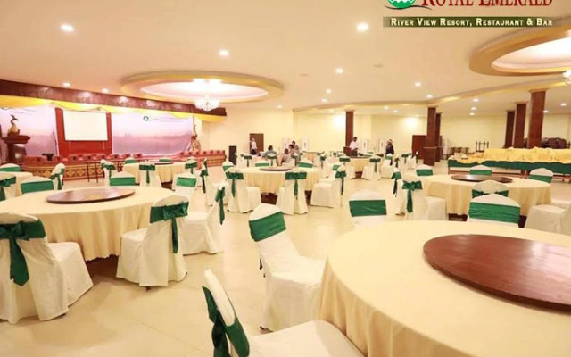 Royal Emerald River View Resort