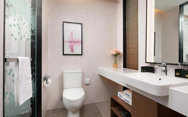 Hampton by Hilton Hefei West Railway Station Sili River