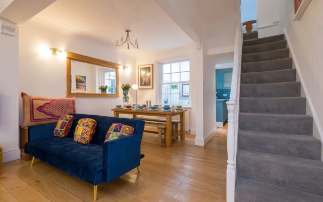 Host Stay Over Arches